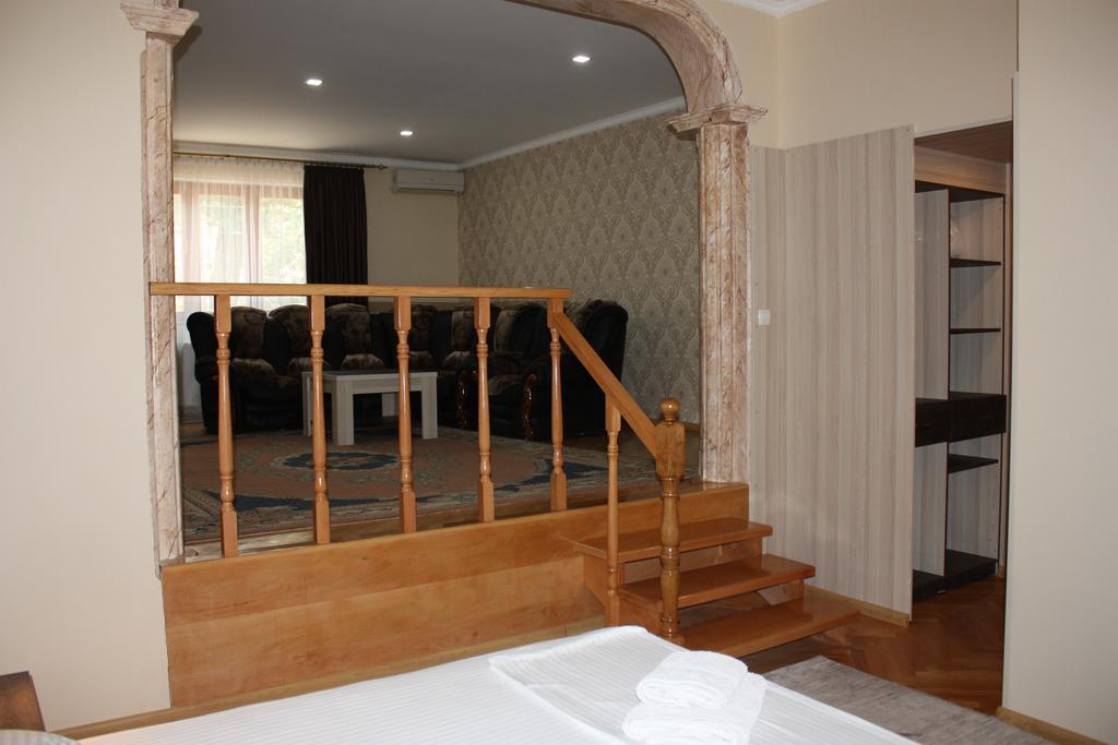 Hotel Paradise 2*